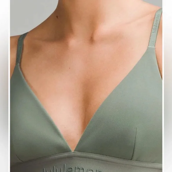 Lululemon License to Train Triangle Bra in the color Grey Eucalyptus. - Picture 3 of 10